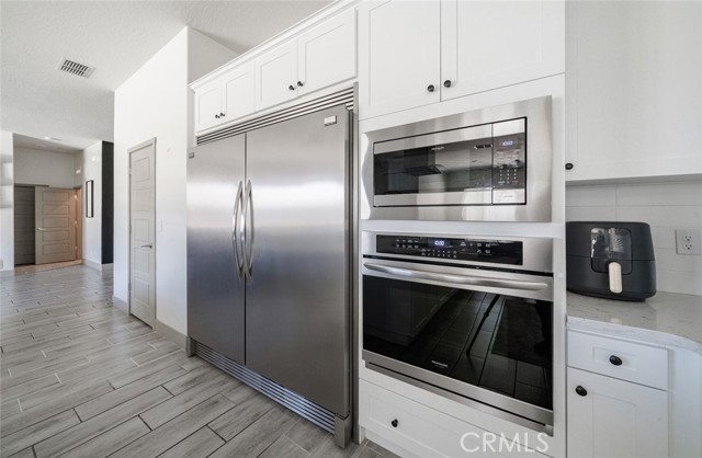 825 Spring W Street, Madera CA: https://media.crmls.org/medias/f871ac04-2ca0-4699-91e0-e0d737d58081.jpg