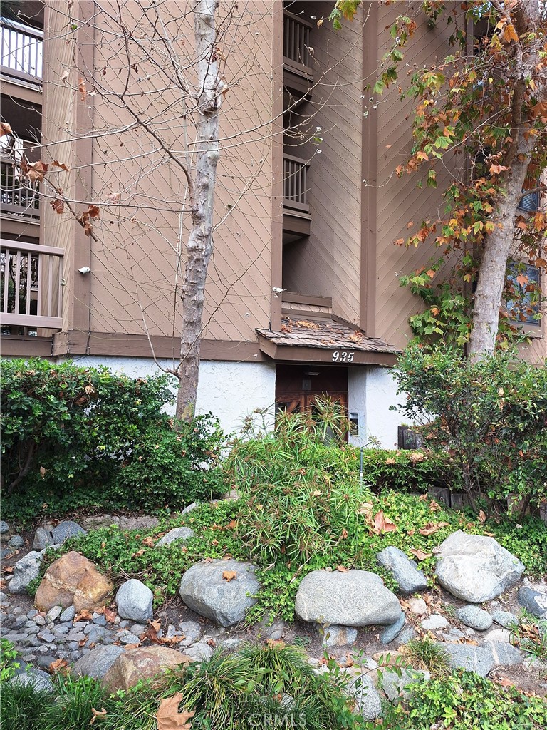 935 Main Street #303