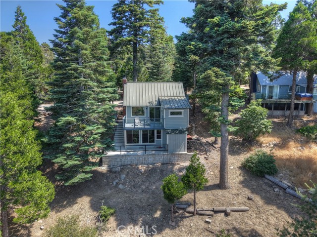 1040 Mile High Road, Twin Peaks CA: https://media.crmls.org/medias/f8726dc2-0e7d-40a4-8faf-a125a20fe4e8.jpg