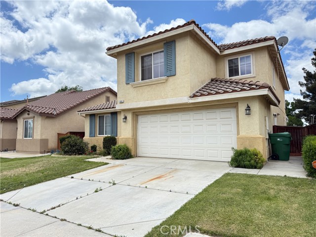 1541 Midnight Sun Drive, Beaumont CA: https://media.crmls.org/medias/f874a5e6-70d9-43cd-bdca-d84f287e3043.jpg