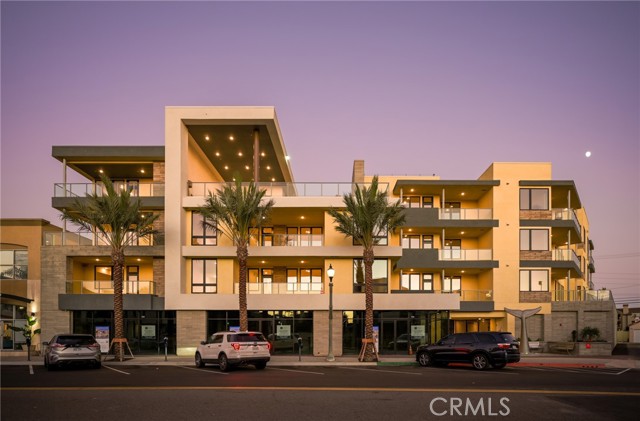 414 Main, Huntington Beach CA: https://media.crmls.org/medias/f874f124-bf70-40b6-a37b-475d1a07ef75.jpg