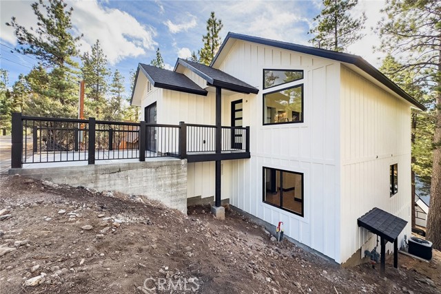 Detail Gallery Image 12 of 75 For 129 Winding Ln, Big Bear City,  CA 92314 - 4 Beds | 3 Baths