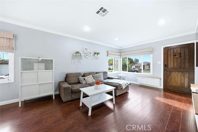 Detail Gallery Image 7 of 35 For 8606 Bright Ave, Whittier,  CA 90602 - 3 Beds | 1 Baths