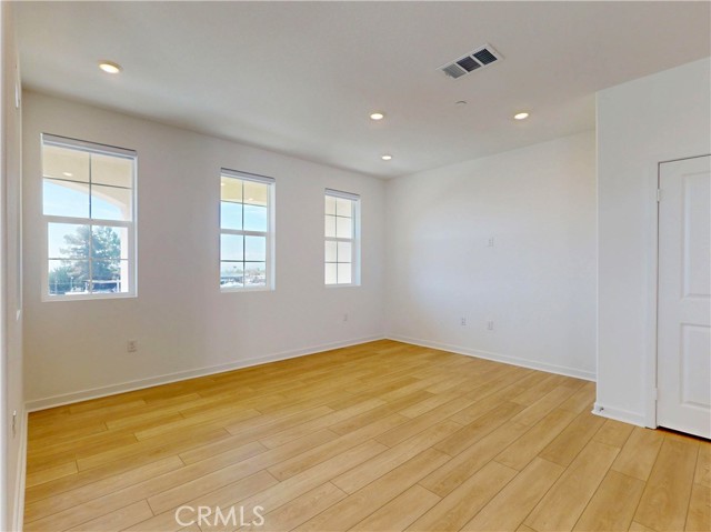 Detail Gallery Image 14 of 33 For 8421 Gabrielino Ct, Rancho Cucamonga,  CA 91730 - 3 Beds | 2/1 Baths