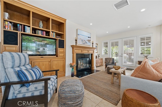 Detail Gallery Image 15 of 45 For 334 Locust St #2,  Laguna Beach,  CA 92651 - 3 Beds | 2/1 Baths