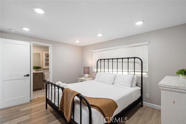 2208 The Strand, Manhattan Beach CA: https://media.crmls.org/medias/f875c27a-9627-46f6-91f0-a696e61badd0.jpg