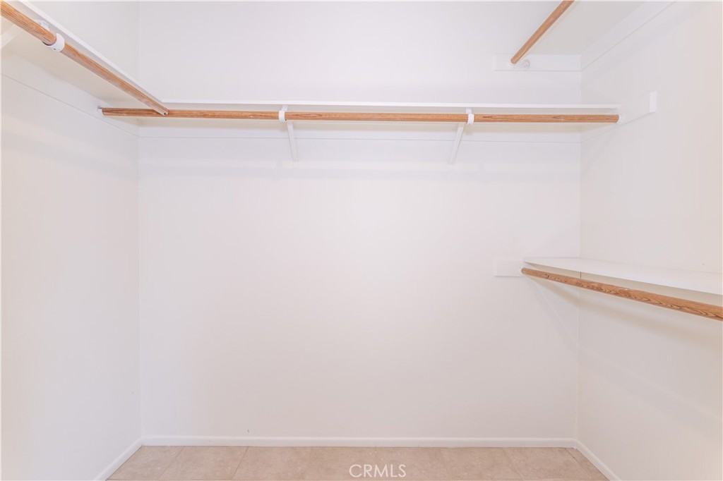 https://media.crmls.org/medias/f875c2c0-5293-4eba-82ca-c8716f3bc197.jpg?preset=X-Large