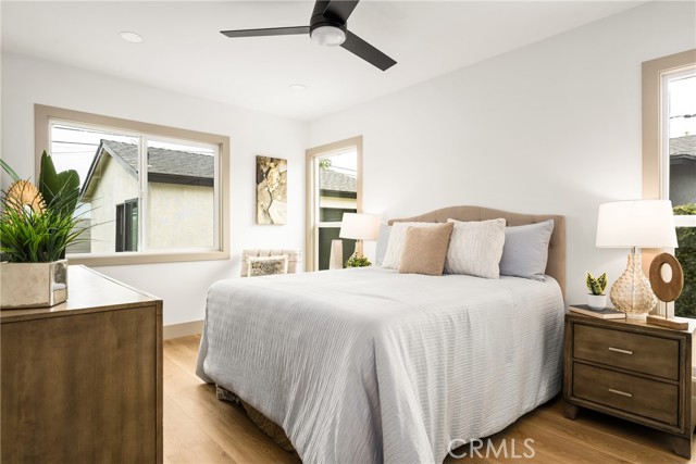 5161 E 27th Street, Long Beach CA: https://media.crmls.org/medias/f876077d-abe2-4cd5-b471-4f166e110f33.jpg