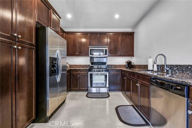 8620 Belford Avenue, Los Angeles CA: https://media.crmls.org/medias/f8762ff6-a1e4-48e3-870f-4dfa142fcf25.jpg