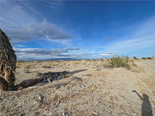 Detail Gallery Image 4 of 19 For 1544 Red Sea Ave, Thermal,  CA 92274 - – Beds | – Baths