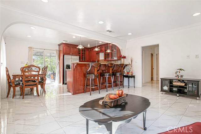 Detail Gallery Image 5 of 27 For 7419 Kraft, North Hollywood,  CA 91605 - 3 Beds | 2 Baths