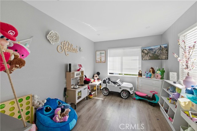 2709 Sandstone Court, Palmdale CA: https://media.crmls.org/medias/f876f816-c0e8-4aa9-b3a6-e601f8b12838.jpg