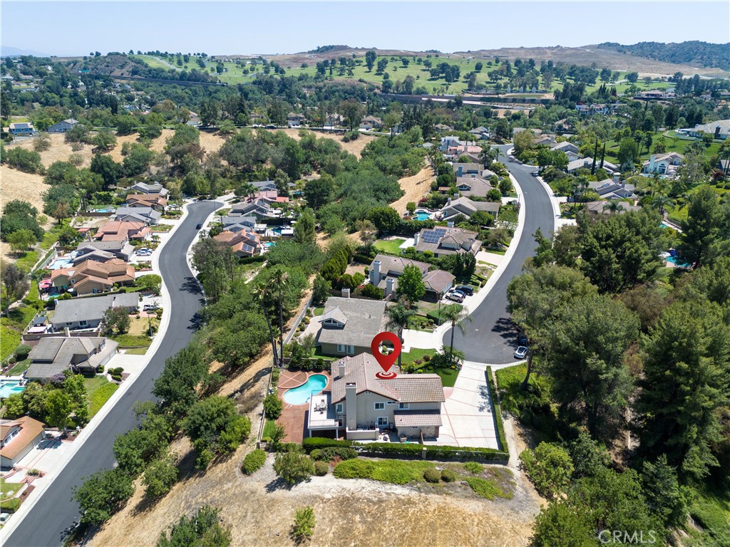 https://media.crmls.org/medias/f87709a1-76a6-4109-8145-a1553ac7b5a1.jpg?preset=X-Large