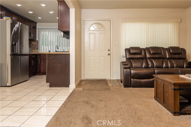 Detail Gallery Image 2 of 26 For 16710 Orange #L59,  Paramount,  CA 90723 - 3 Beds | 2/1 Baths