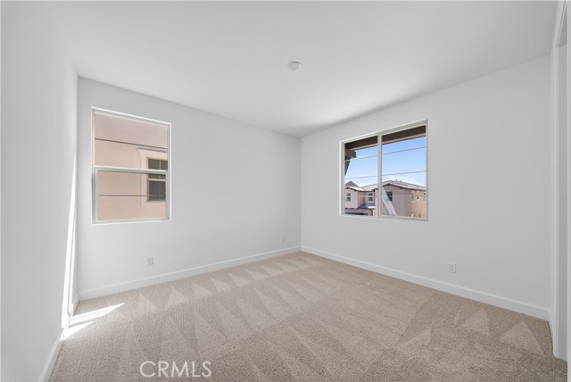 21219 Currant Ct, Chatsworth CA: https://media.crmls.org/medias/f87943b7-71b7-4d73-9fe0-a5bf1dffa303.jpg
