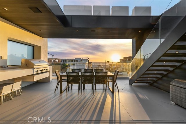 Detail Gallery Image 2 of 75 For 2240 Hermosa Ave, Hermosa Beach,  CA 90254 - 4 Beds | 6 Baths