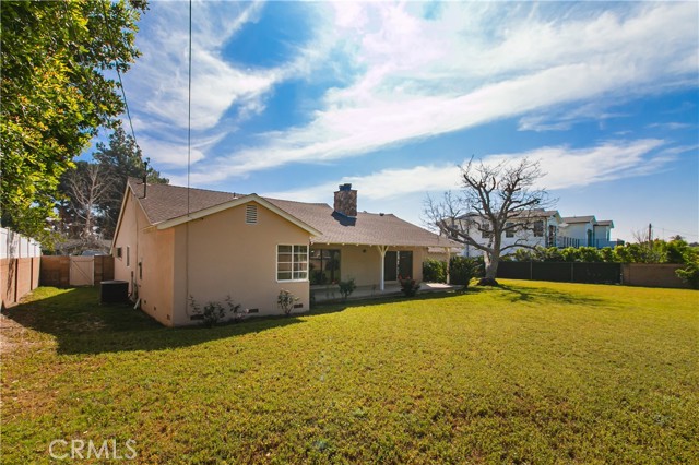 Detail Gallery Image 35 of 50 For 9659 Calvin, Northridge,  CA 91324 - 3 Beds | 3 Baths