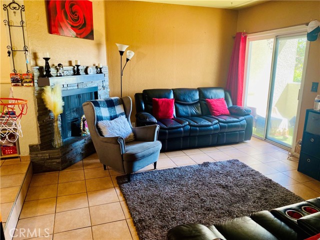 13522 Glenoaks Boulevard, Sylmar CA: https://media.crmls.org/medias/f87a0259-be20-472f-af89-2ec6efc70e8a.jpg