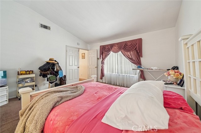 220 S Linhaven Circle, Anaheim CA: https://media.crmls.org/medias/f87a1140-6812-4518-8c9b-ab1166d44c56.jpg