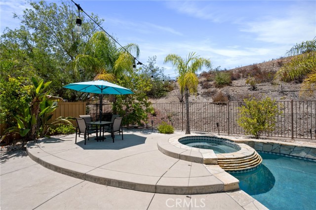 40924 Diana Lane, Lake Elsinore CA: https://media.crmls.org/medias/f87a151a-bf67-4767-804f-dd0523bc3e6e.jpg