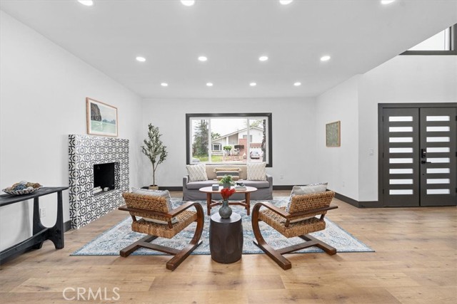 20815 Tribune Street photo 5