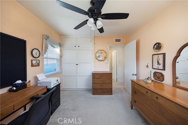 Detail Gallery Image 17 of 37 For 2900 Manhattan Ave, La Crescenta,  CA 91214 - 3 Beds | 2 Baths
