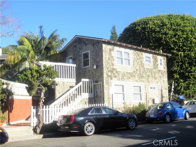 254 Cypress Drive, Laguna Beach CA: https://media.crmls.org/medias/f87d1bf8-c8c5-46f9-91ca-eb72be4b1c8a.jpg