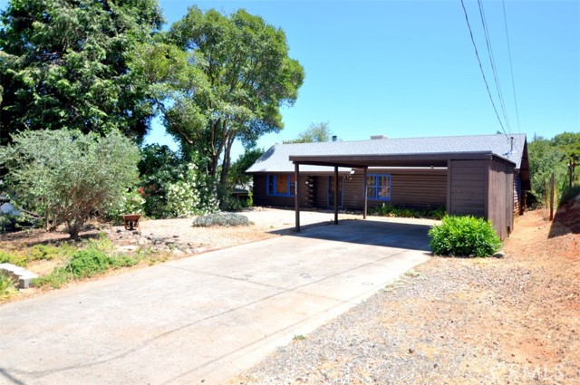 9069 Yaquima Drive, Kelseyville CA: https://media.crmls.org/medias/f87f933e-f9cf-45ce-a6f1-da80c8185b8a.jpg