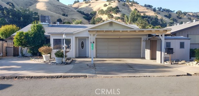 7762 Cora Drive, Lucerne CA: https://media.crmls.org/medias/f87faa5b-02a7-4290-8fb7-07c5ea7cb281.jpg