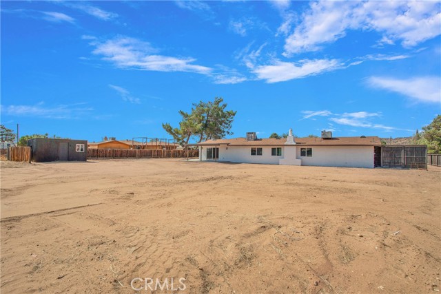 Detail Gallery Image 27 of 31 For 20357 Shoshonee Rd, Apple Valley,  CA 92307 - 3 Beds | 2 Baths