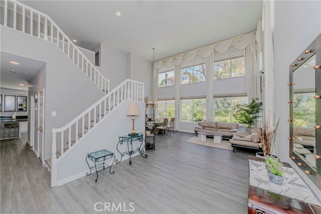 2061 S Sawgrass Court, La Habra CA: https://media.crmls.org/medias/f87fef02-22ba-4c5e-9ac6-7bd59a122cab.jpg