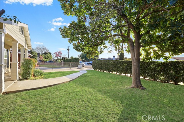 Detail Gallery Image 3 of 26 For 4928 El Monte, Temple City,  CA 91780 - 4 Beds | 2 Baths