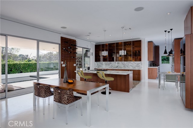 Detail Gallery Image 17 of 53 For 1030 San Rafael Ln, Pasadena,  CA 91105 - 3 Beds | 3 Baths