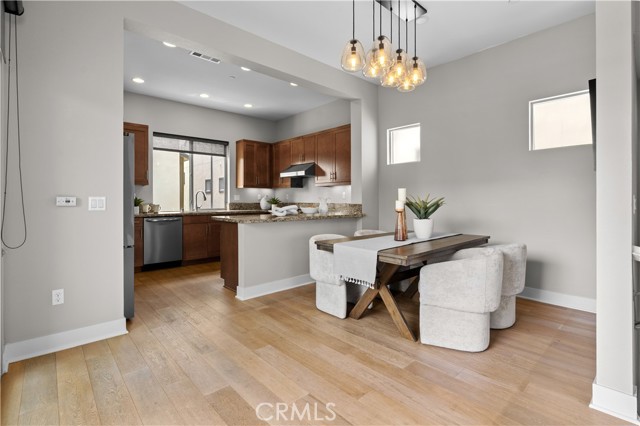 1800 Ocean Court, Costa Mesa CA: https://media.crmls.org/medias/f880698b-ecee-41bb-bdd5-8760af5ca1c8.jpg
