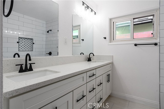 Detail Gallery Image 16 of 21 For 1096 E Columbia Ave, Pomona,  CA 91767 - 3 Beds | 2 Baths