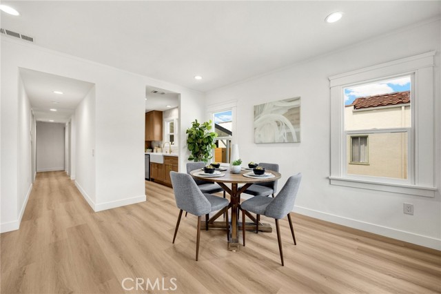 5336 Stratford Road, Los Angeles CA: https://media.crmls.org/medias/f880efc9-9be9-49a0-b31c-8a5d9f149291.jpg