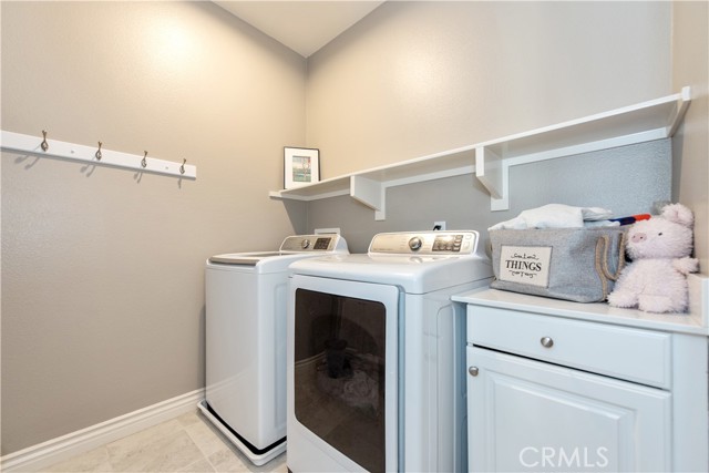 58 Dublin, Irvine CA: https://media.crmls.org/medias/f8812f26-af9f-4db2-8e12-2d221a1dfe27.jpg