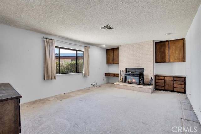 Detail Gallery Image 16 of 49 For 8825 San Vincente Dr, Yucca Valley,  CA 92284 - 2 Beds | 2 Baths