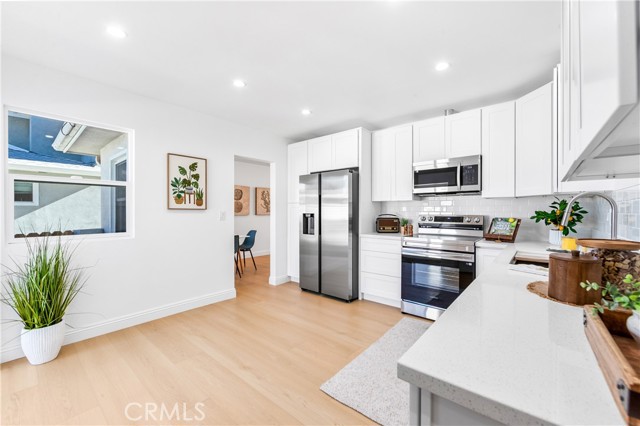2723 Fisk, Redondo Beach CA: https://media.crmls.org/medias/f881d626-7588-4feb-908d-6f554e4cdfb9.jpg