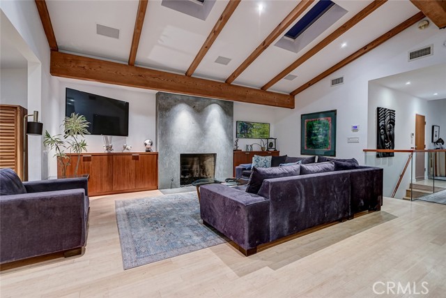 3205 Bayview Drive, Manhattan Beach, California 90266, 5 Bedrooms Bedrooms, ,5 BathroomsBathrooms,Residential,For Sale,Bayview,SB26067701