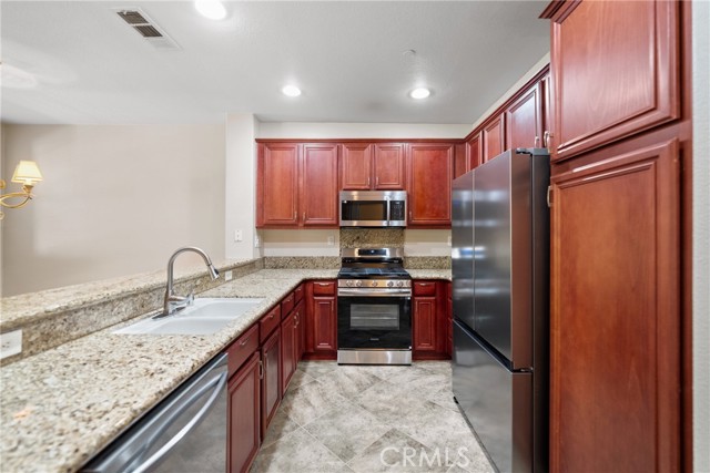 Detail Gallery Image 13 of 54 For 28266 Socorro St #93,  Murrieta,  CA 92563 - 3 Beds | 2/1 Baths