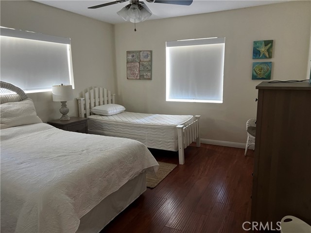 Detail Gallery Image 8 of 10 For 95 Hermosa, Hermosa Beach,  CA 90254 - 2 Beds | 1 Baths