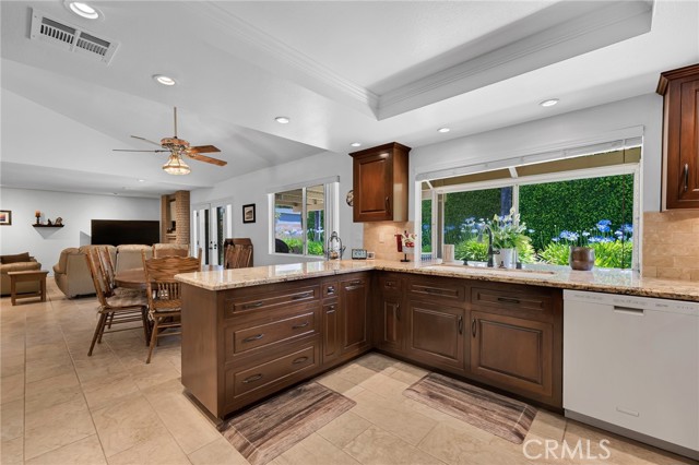 17262 Chase Street, Northridge CA: https://media.crmls.org/medias/f884231e-4330-4b10-a6f5-0e28b9b5159f.jpg