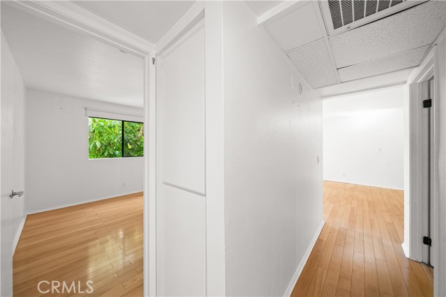 64 North Mar Vista Avenue, 103 photo 11