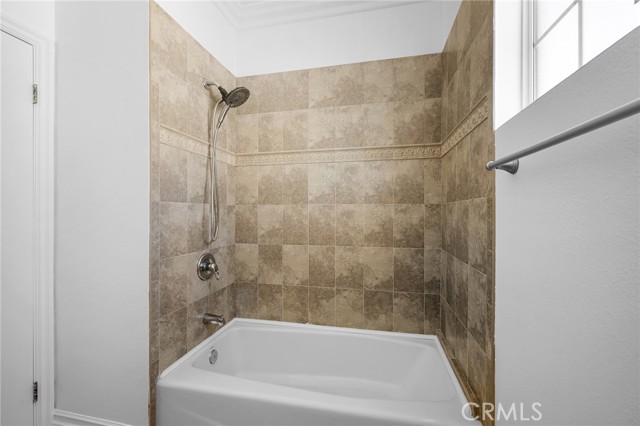Detail Gallery Image 23 of 30 For 6831 Valmont St #1,  Tujunga,  CA 91042 - 3 Beds | 2/1 Baths