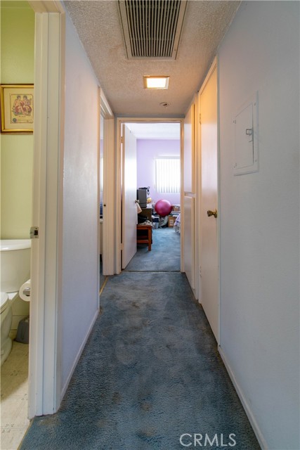 14560 Clark Street, Sherman Oaks CA: https://media.crmls.org/medias/f8844e07-a1cd-4824-b0ac-72b50f9e43b9.jpg
