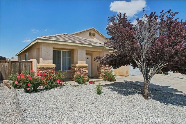 Detail Gallery Image 1 of 35 For 12660 Dulce St, Victorville,  CA 92392 - 4 Beds | 2 Baths