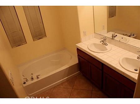 Photo #9: OC24175818 Listing 