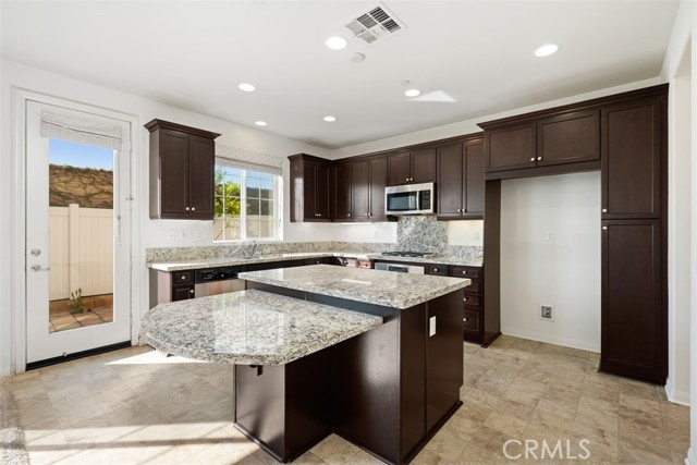 Detail Gallery Image 8 of 24 For 656 Huron Pl, Claremont,  CA 91711 - 3 Beds | 2/1 Baths