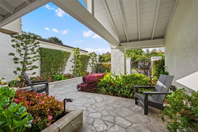 Detail Gallery Image 9 of 28 For 10 Rue Grand Vallee, Newport Beach,  CA 92660 - 2 Beds | 2 Baths